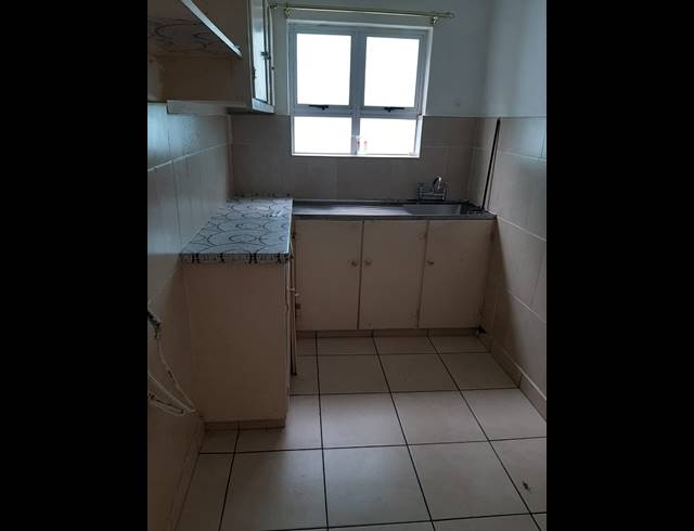 1 BEDROOM FLAT RENTED IN MORNINGSIDE